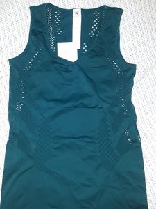 NWT Fabletics seamless work out tank
